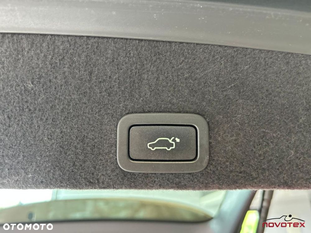 Volvo XC 60 D3 Geartronic Momentum - 25