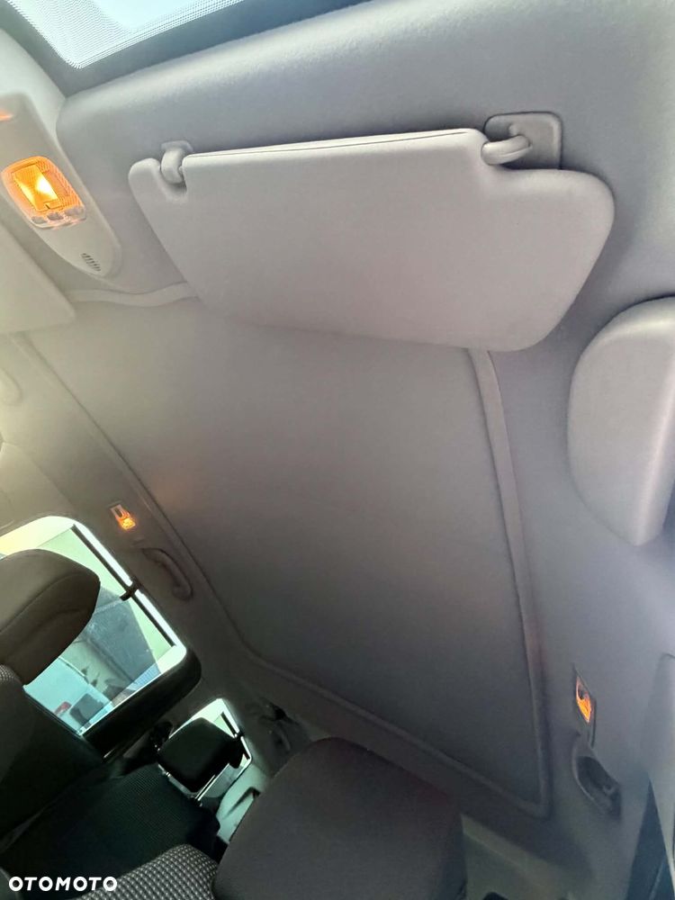 Peugeot 5008 - 12