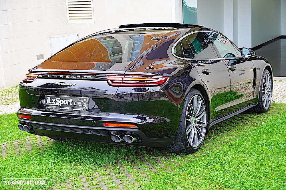 Porsche Panamera 4 E-Hybrid - 9