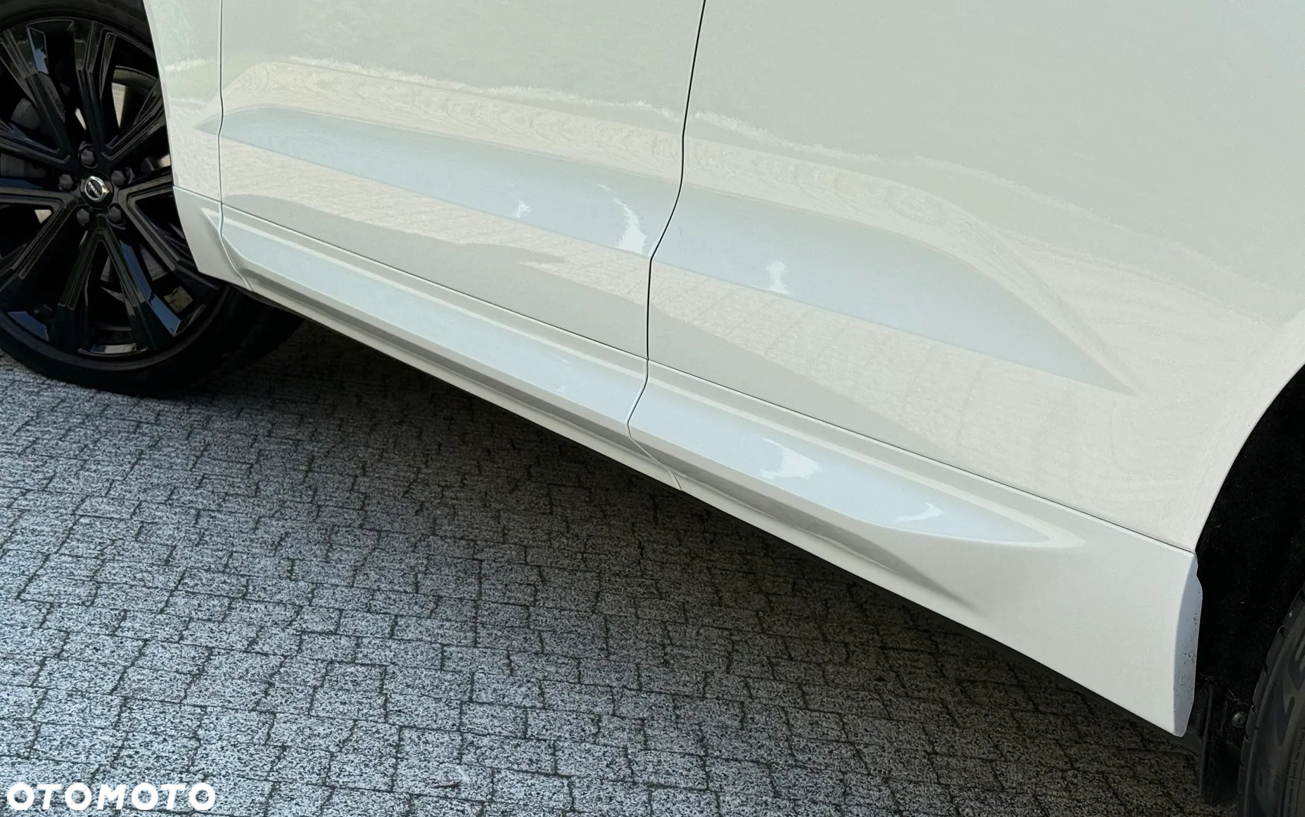 Volvo XC 60 B4 D AWD Plus Dark - 27