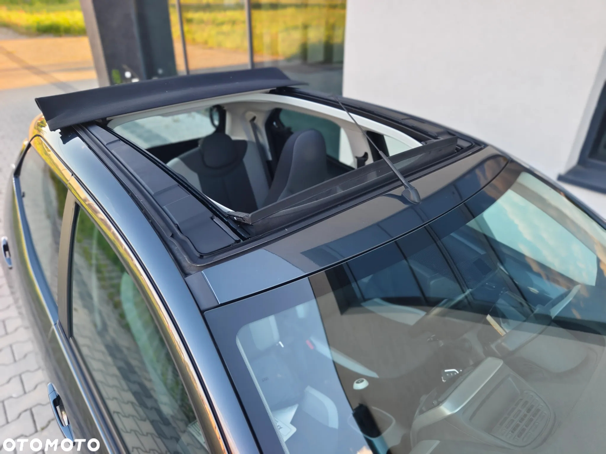 Toyota Aygo 1.0 VVT-i JBL Edition - 29