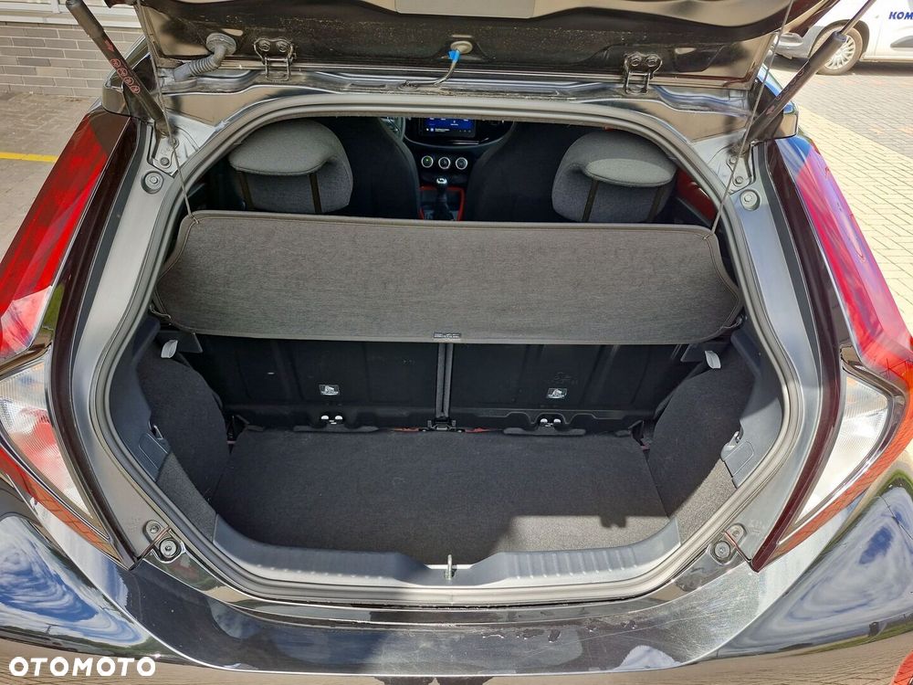 Toyota Aygo X - 10