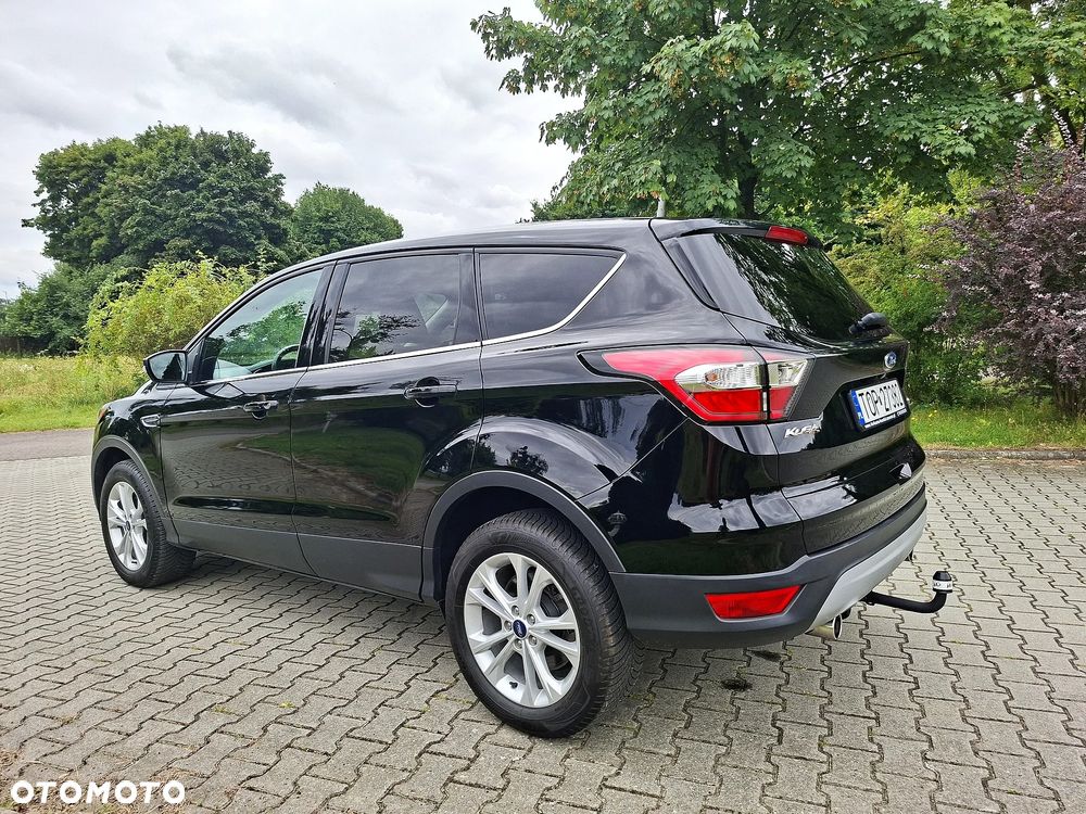 Ford Kuga 1.5 EcoBoost 2x4 Titanium - 6