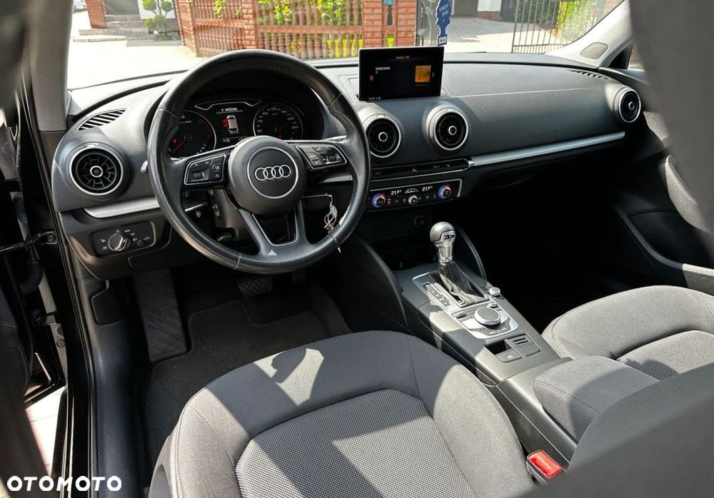 Audi A3 Sportback - 8