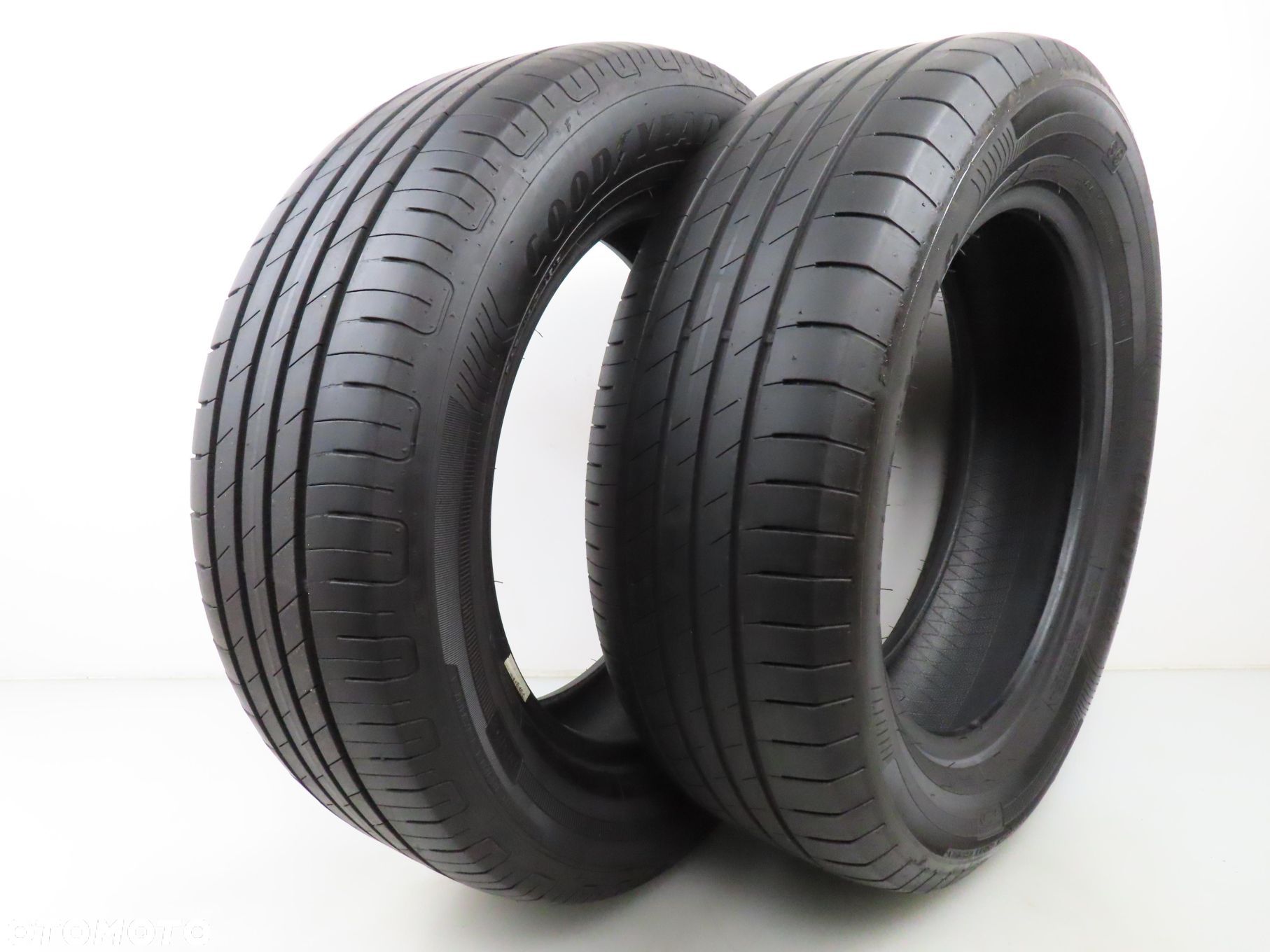 2x 215/60R17 OPONY LETNIE Goodyear EfficientGrip Performance 96H - 1