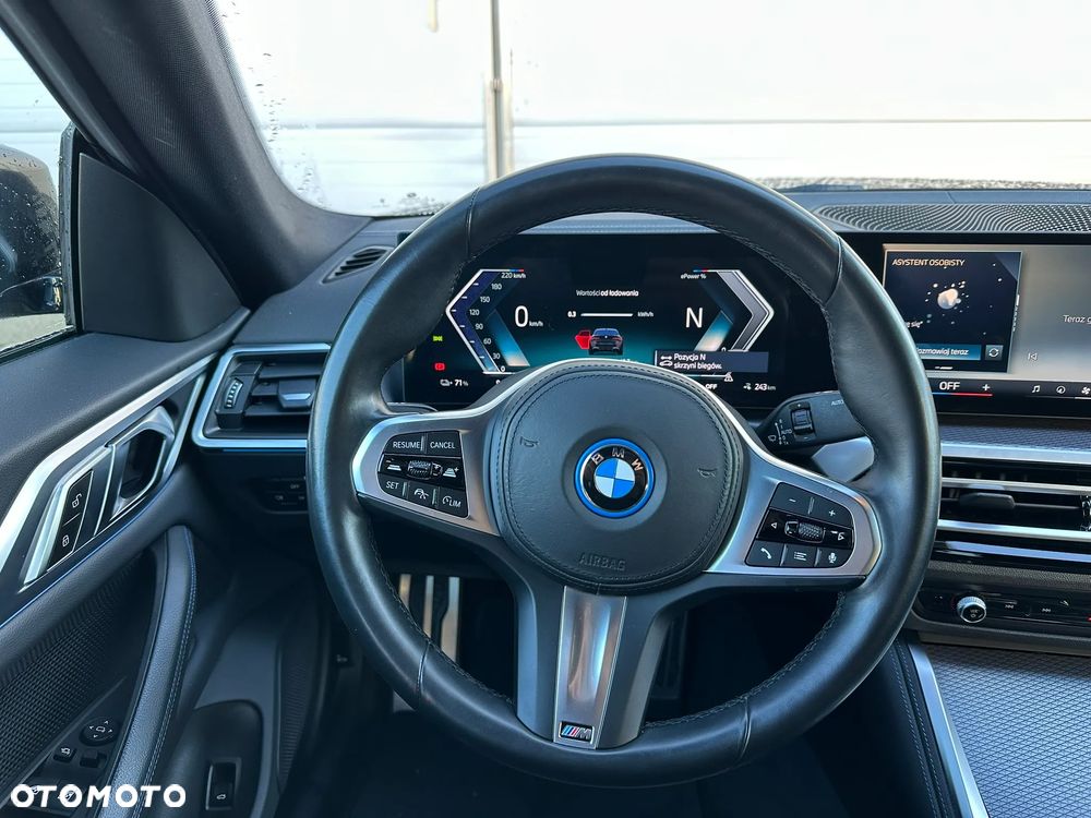 BMW i4 - 23