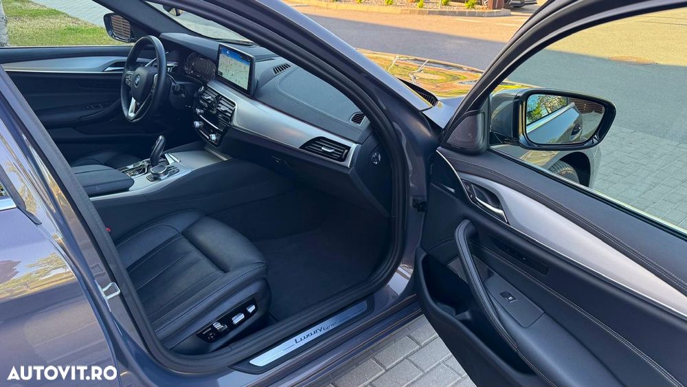 BMW Seria 5 530e xDrive Aut. Luxury Line - 17