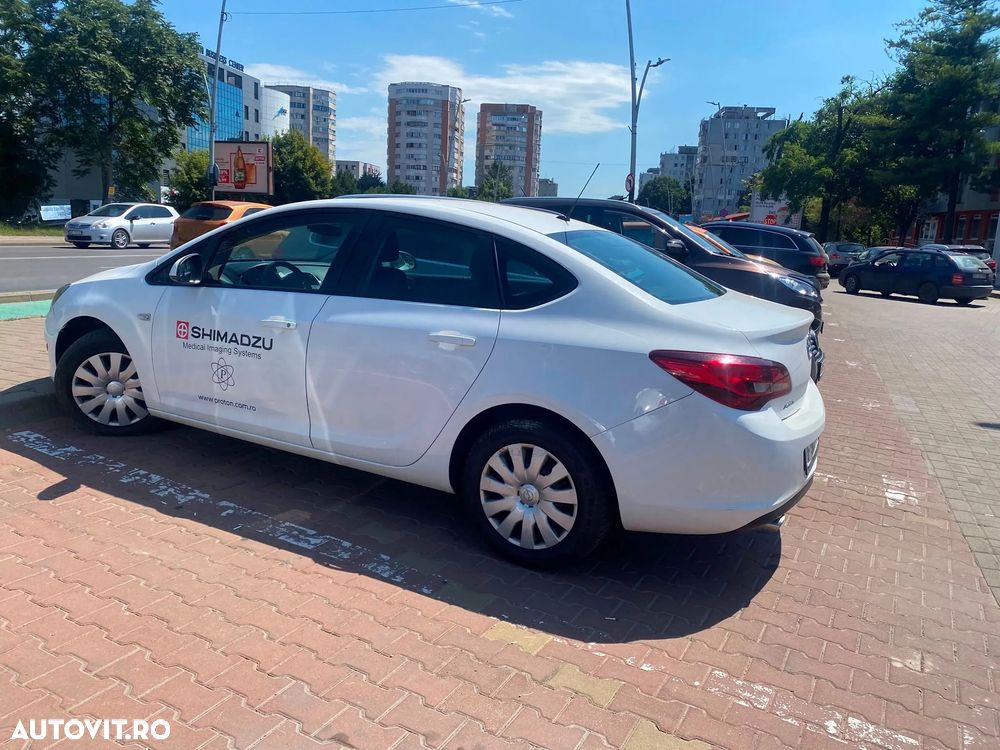Opel Astra - 4