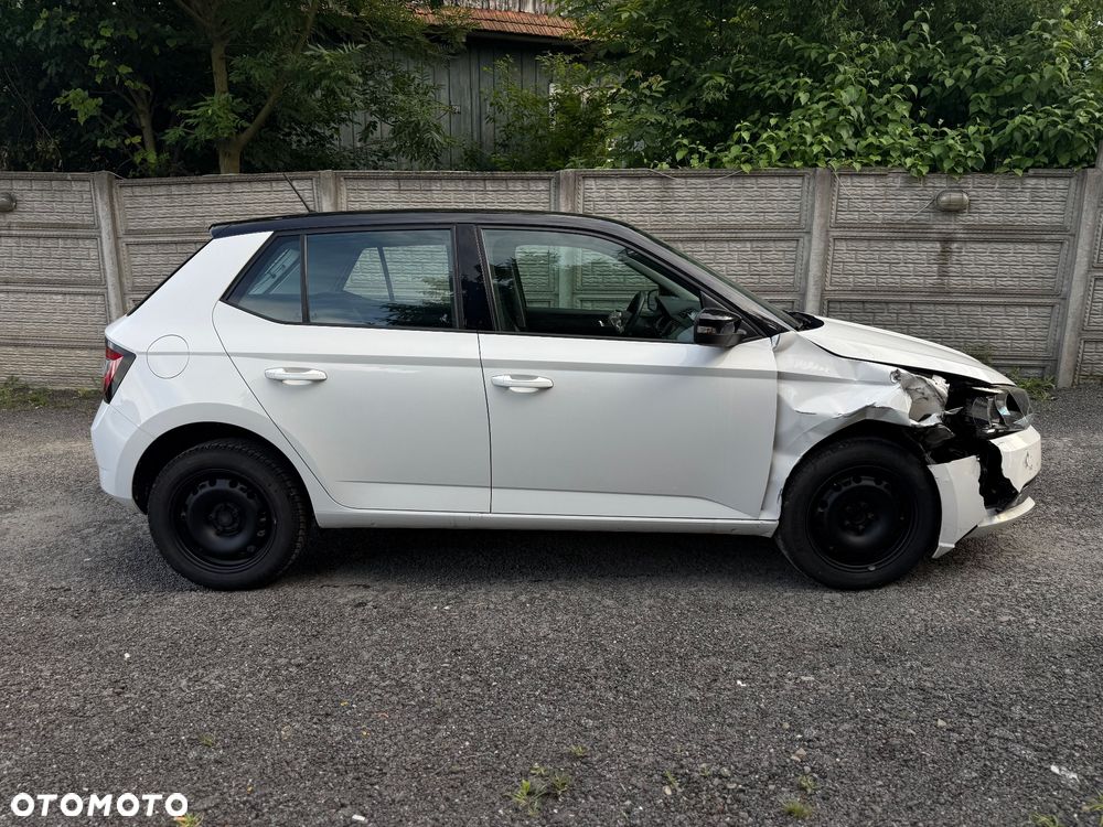 Skoda Fabia 1.0 TSI Style Color - 28