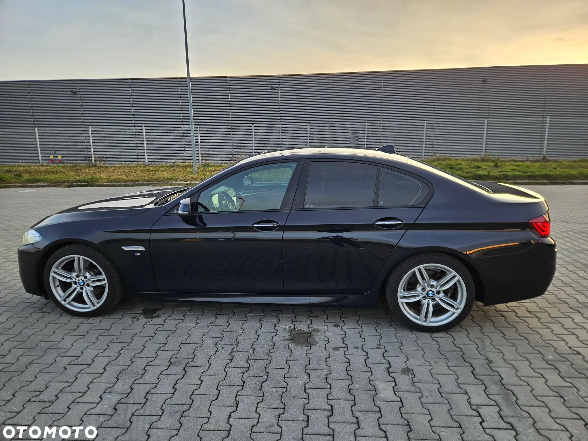 BMW Seria 5 520i Sport-Aut - 5