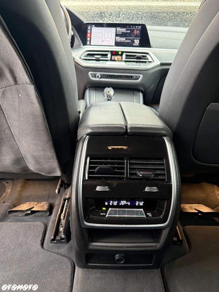 BMW X5 xDrive40i - 9