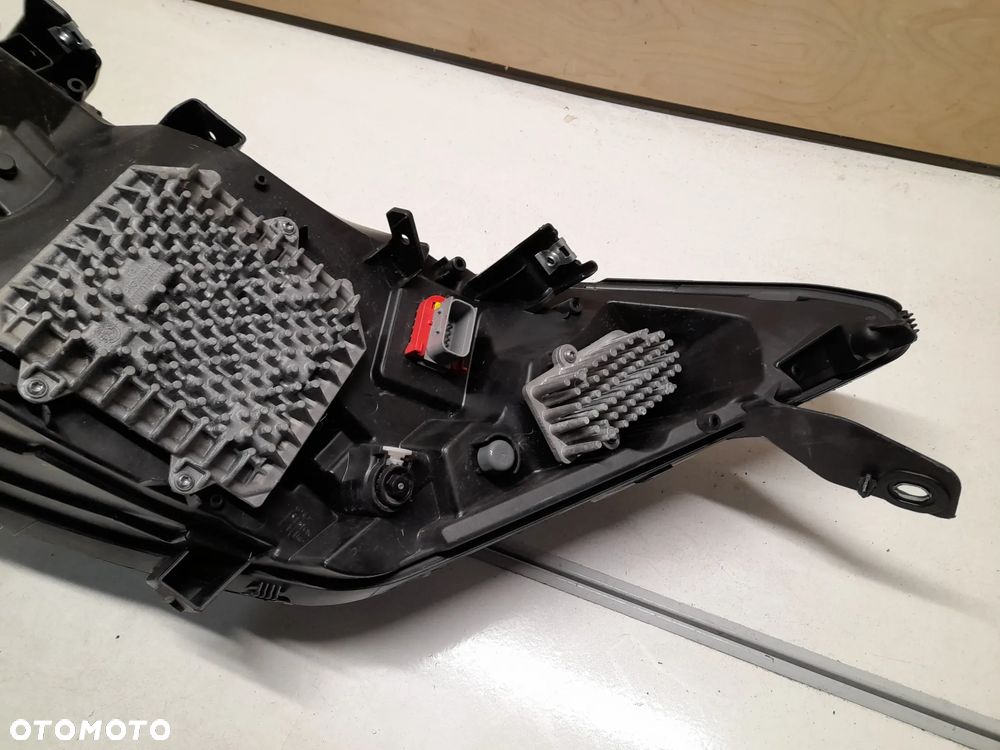 Iveco Daily lampa prawa przód  FULL LED 05802711799 - 7