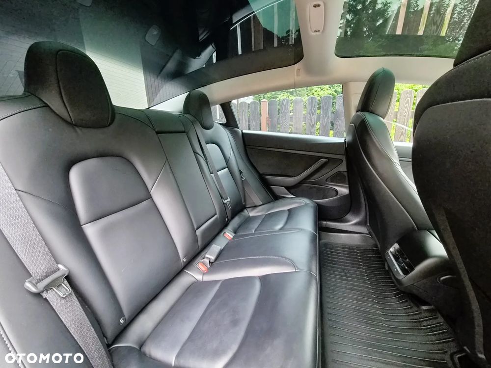 Tesla Model 3 - 13