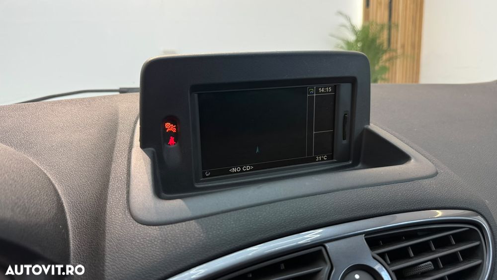 Renault Clio - 15