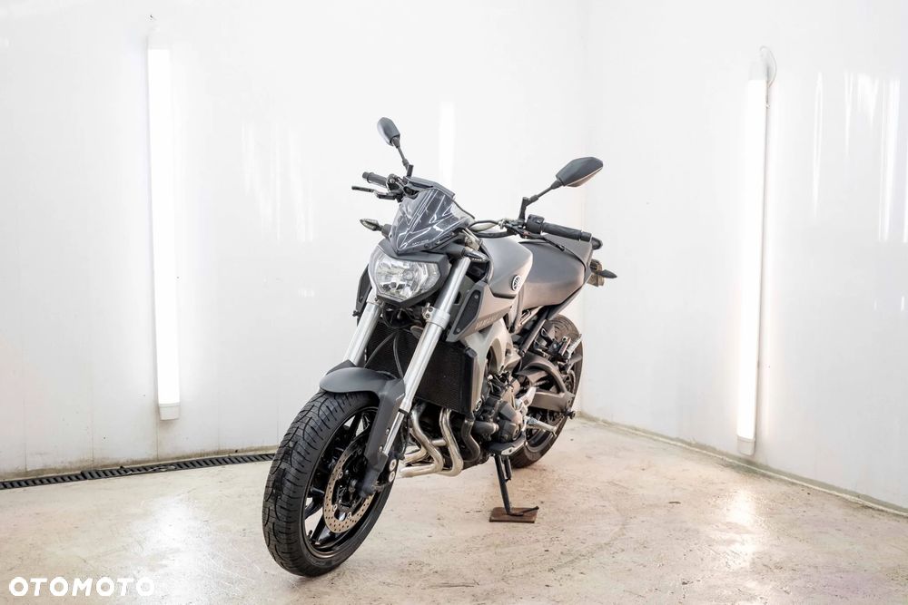 Yamaha MT - 2