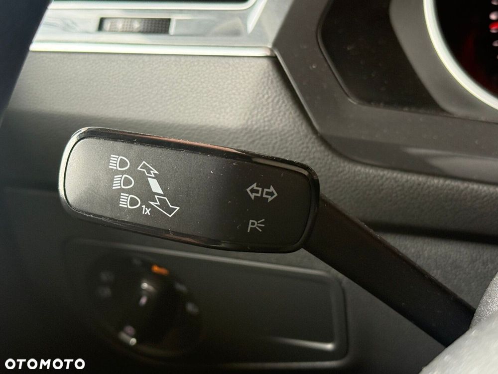Volkswagen Tiguan - 19