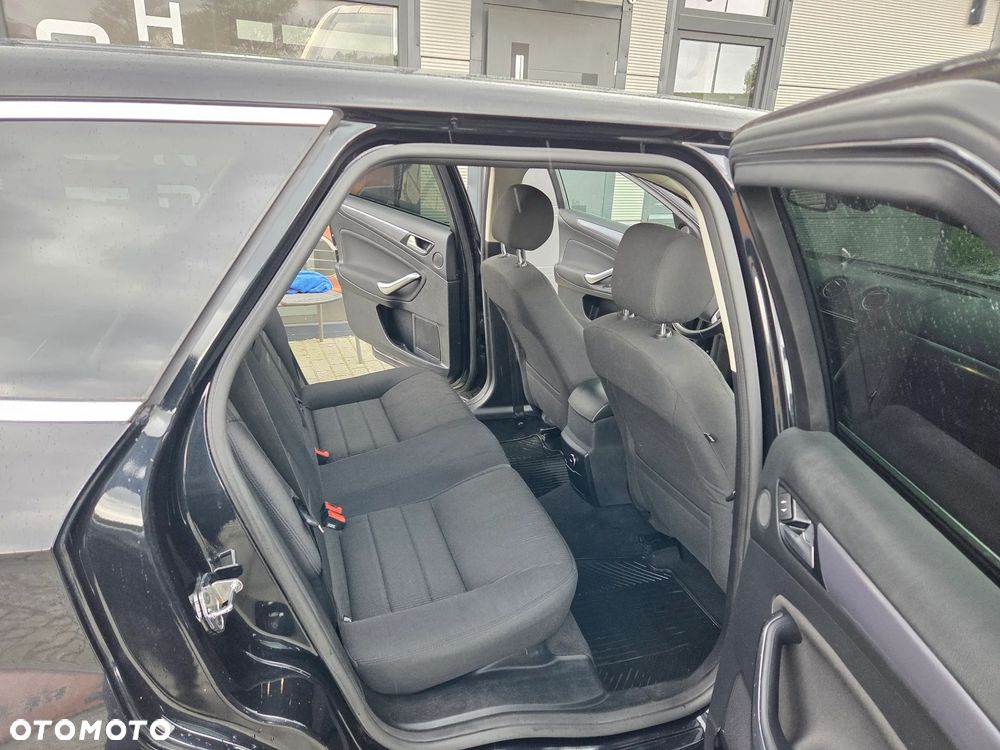 Ford Mondeo 2.0 TDCi Titanium X - 14