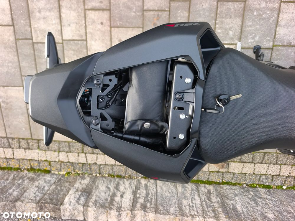 Honda Hornet - 28