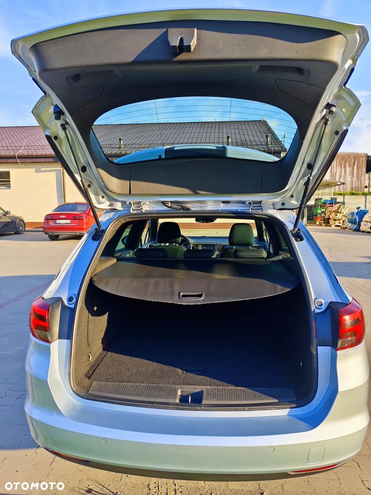 Opel Astra 1.6 CDTI Dynamic S&S - 13