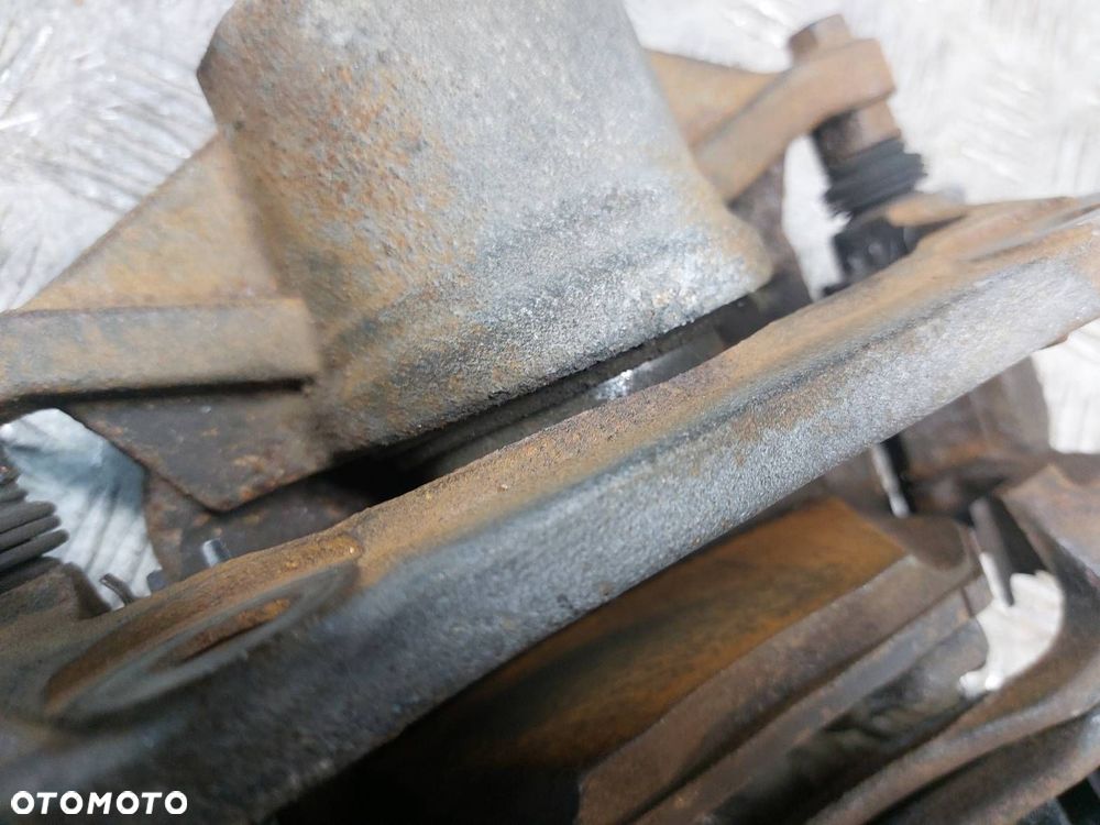 TARCZE HAMULCOWE PRZÓD + ZACISKI KIA CEED III 1.0 T-GDI PDE57 - 13