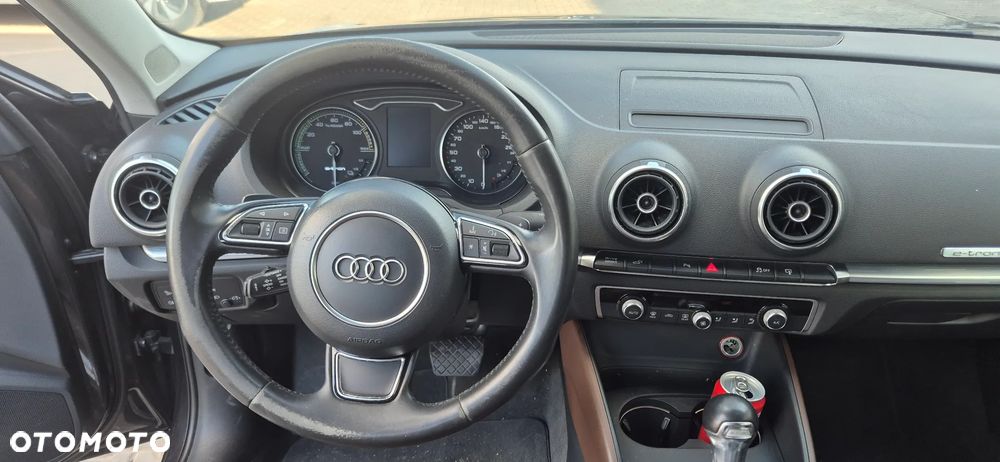 Audi A3 Sportback 1.4 TFSI E-tron Attraction e-S tronic - 26