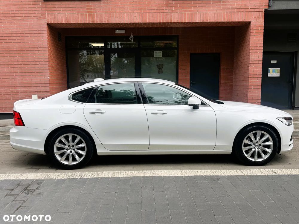 Volvo S90 D4 Momentum - 33