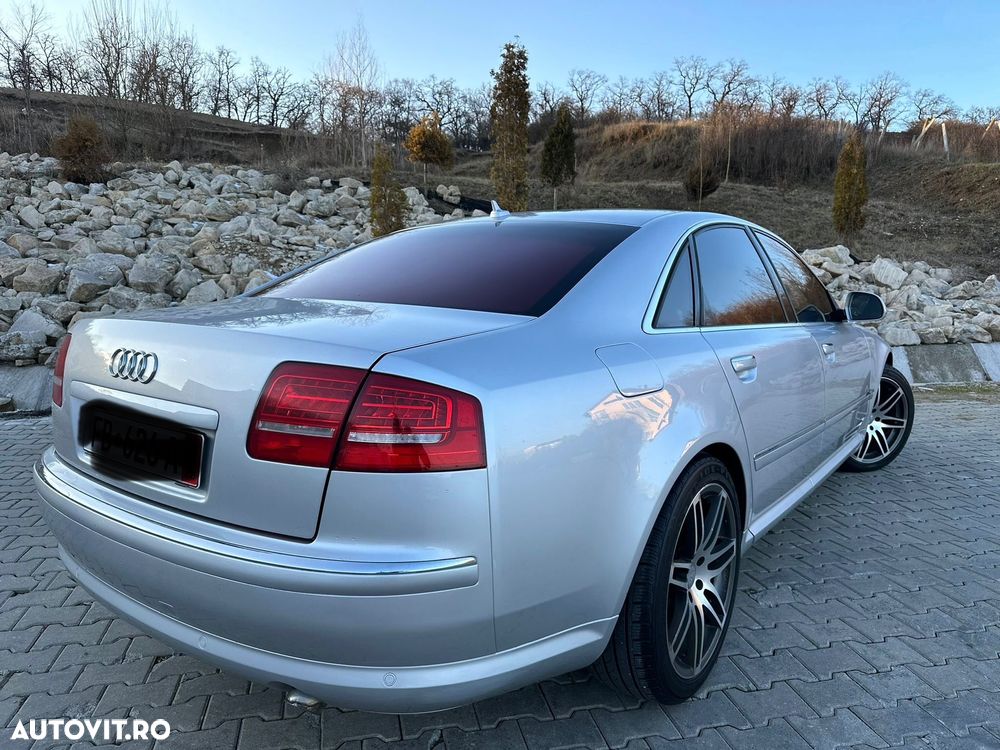 Audi A8 - 4