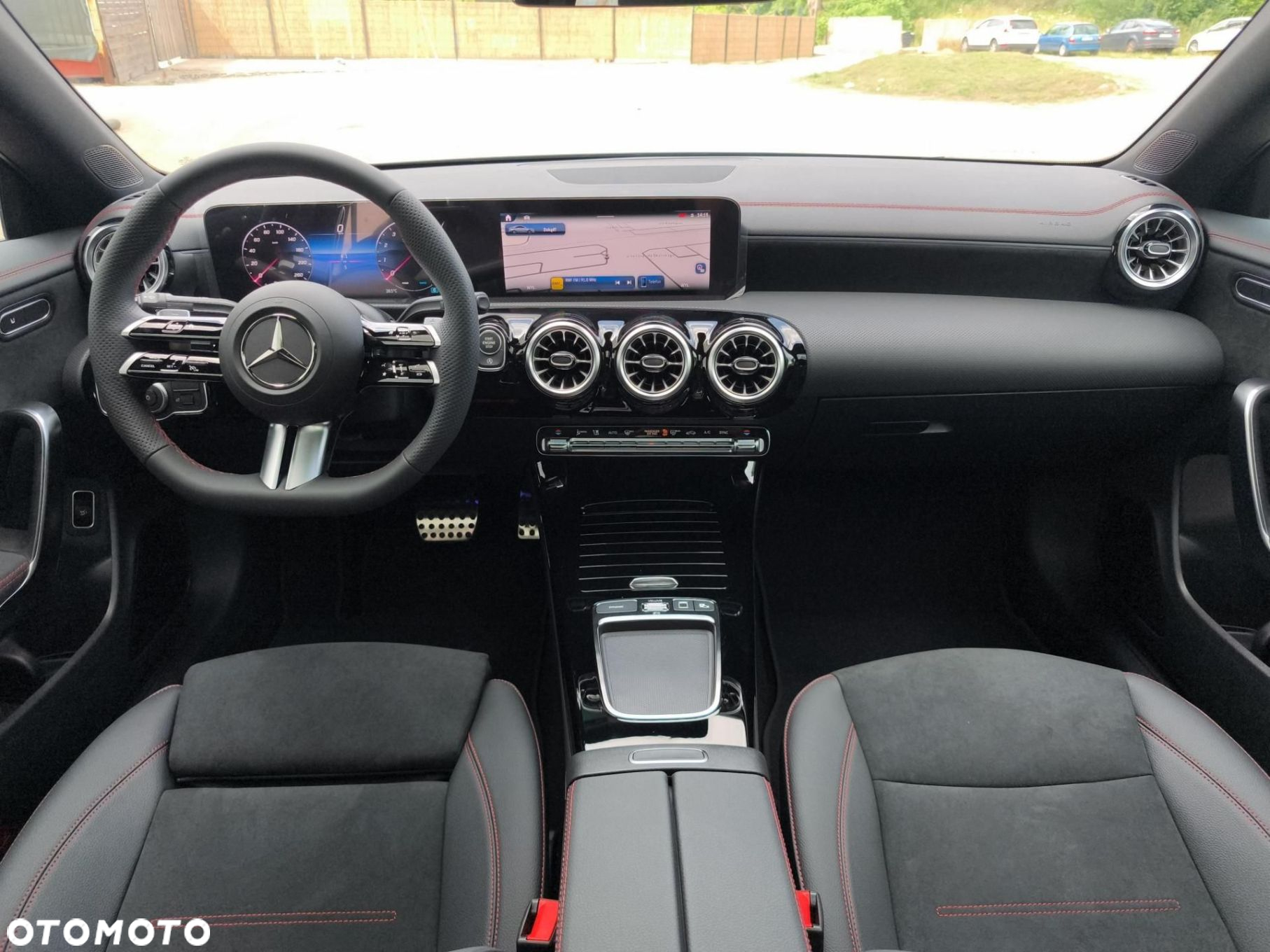 Mercedes-Benz CLA - 10