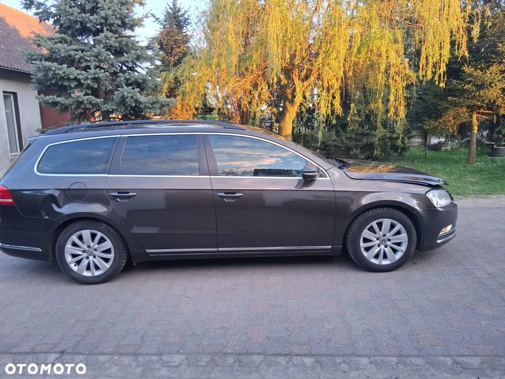 Volkswagen Passat 2.0 Blue TDI SCR Comfortline - 4