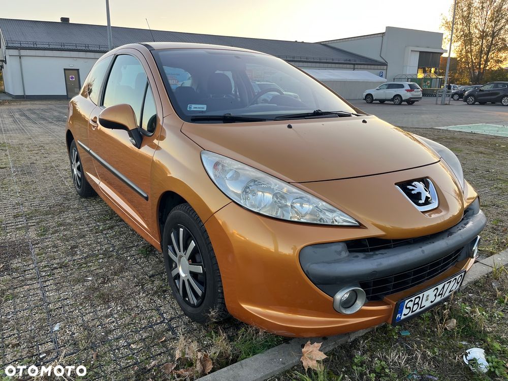 Peugeot 207 1.4 16V Presence - 1