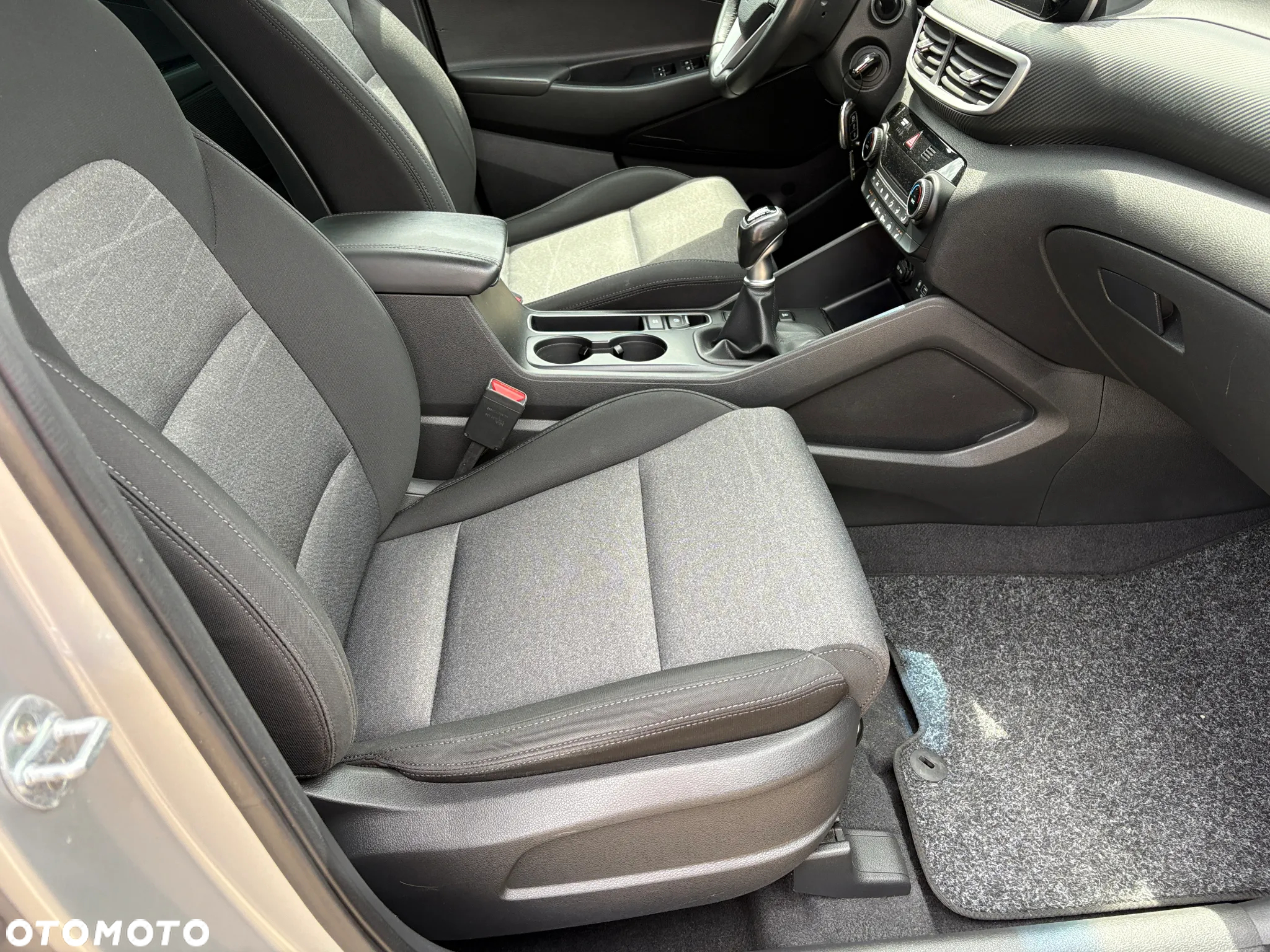 Hyundai Tucson 1.6 GDI BlueDrive GO 2WD - 6