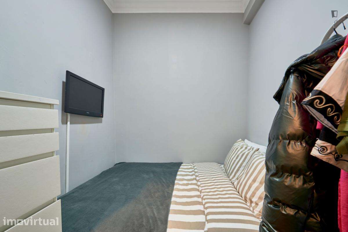 Quarto - localizado em Amadora Lisbon - Grande imagem: 3/22