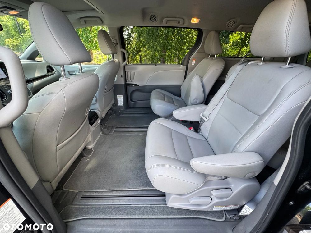 Toyota Sienna 3.5 V6 XLE AWD - 20
