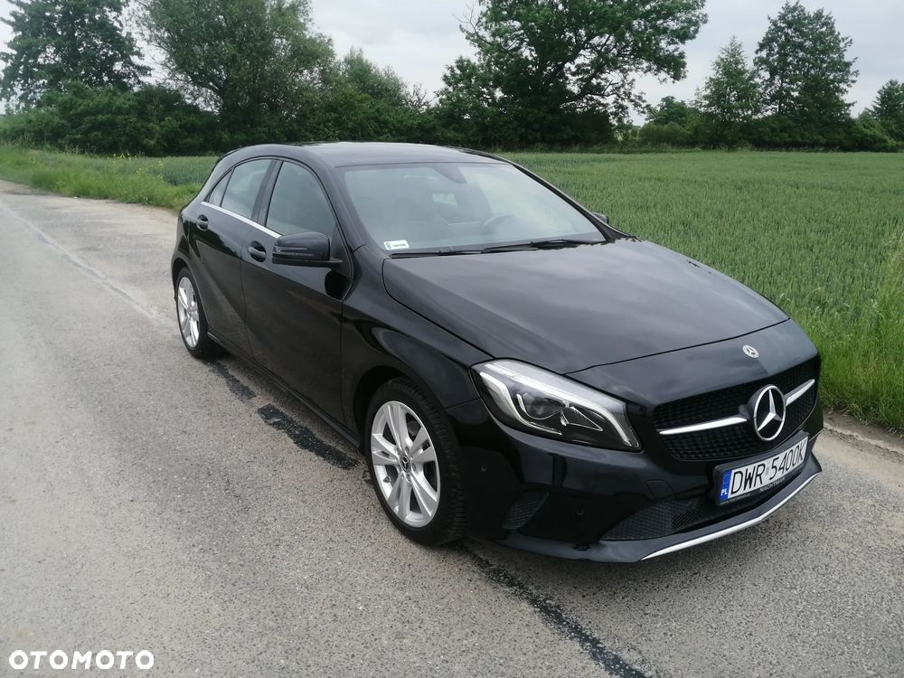 Mercedes-Benz Klasa A 180 7G-DCT 2Style - 7