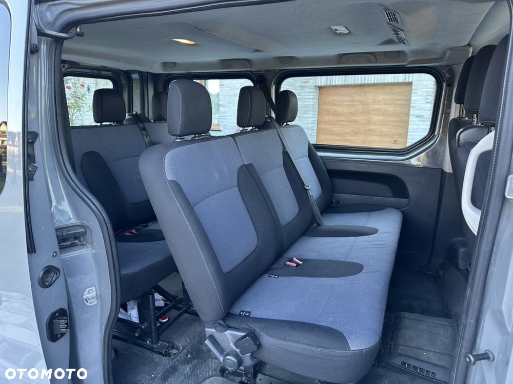 Opel Vivaro - 10