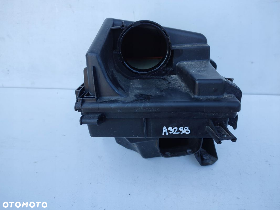 Obudowa filtra powietrza VOLVO V70 II 2.3DIESEL ORYGINAŁ - 2