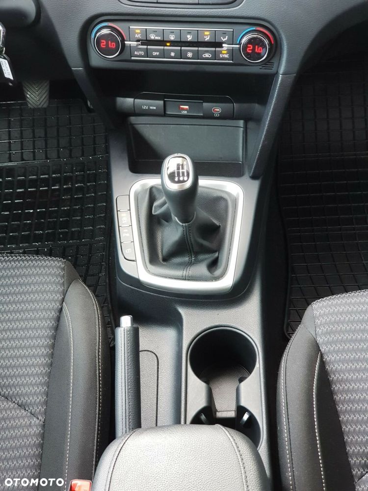 Kia Ceed 1.5 T-GDI M - 20