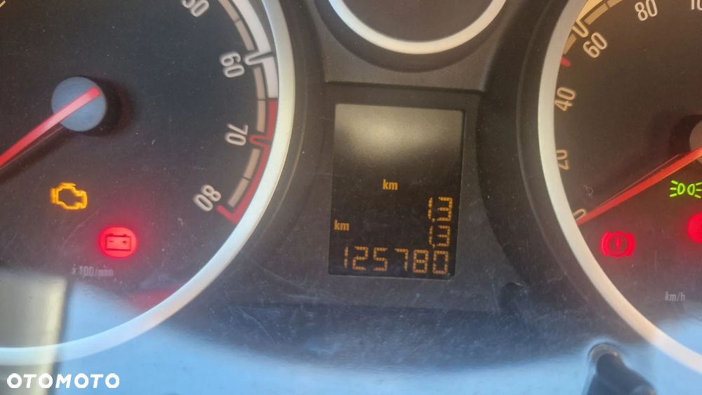 Opel Corsa - 8
