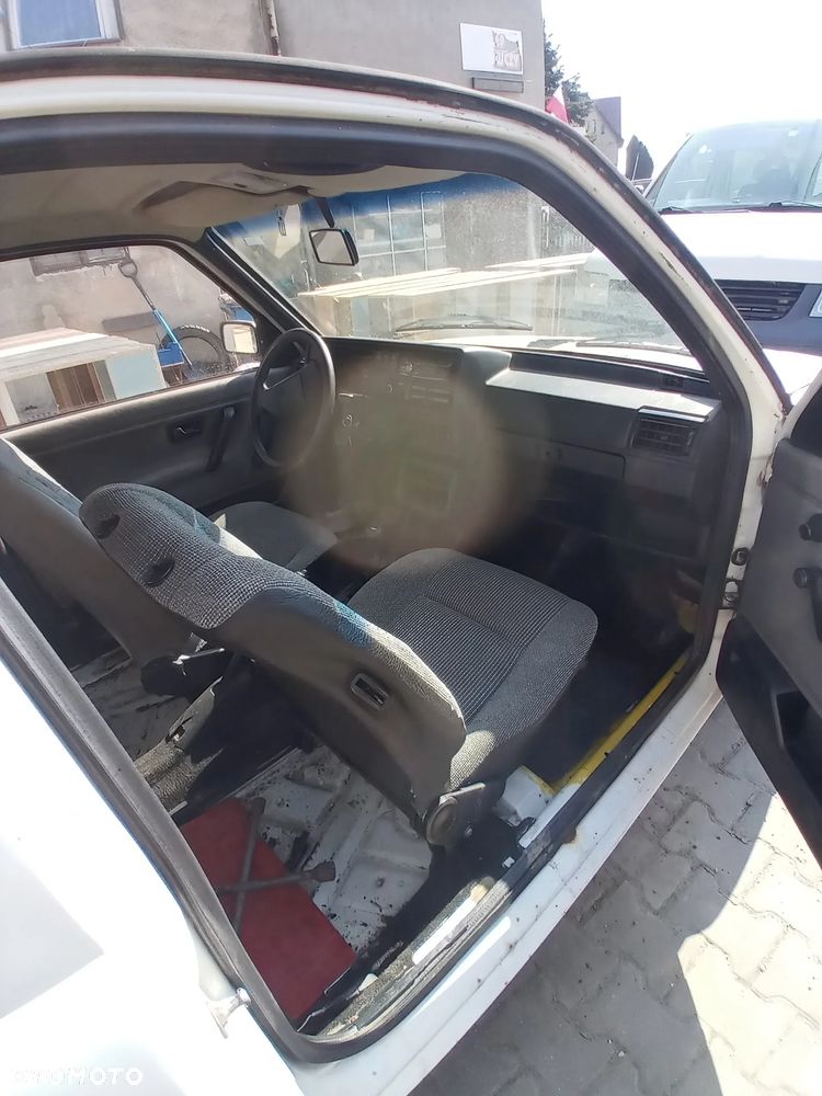 Volkswagen Golf 1.6 (C) D - 8