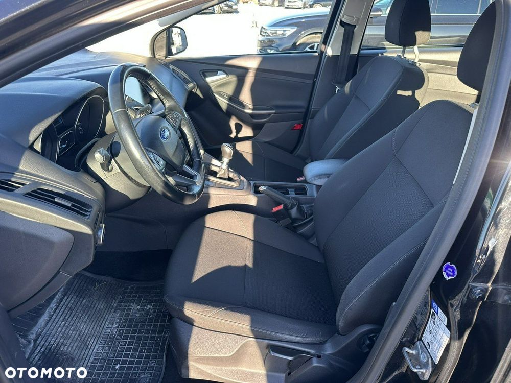 Ford Focus - 11