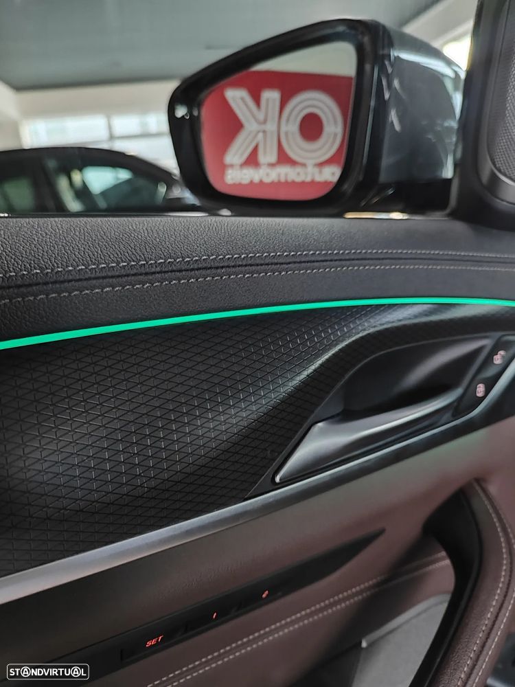 BMW 530 e Pack Desportivo M - 23