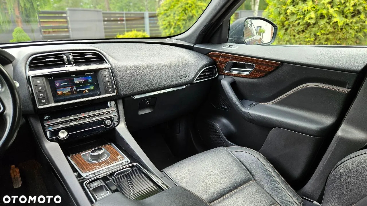 Jaguar F-Pace 3.0 V6 AWD Prestige - 23