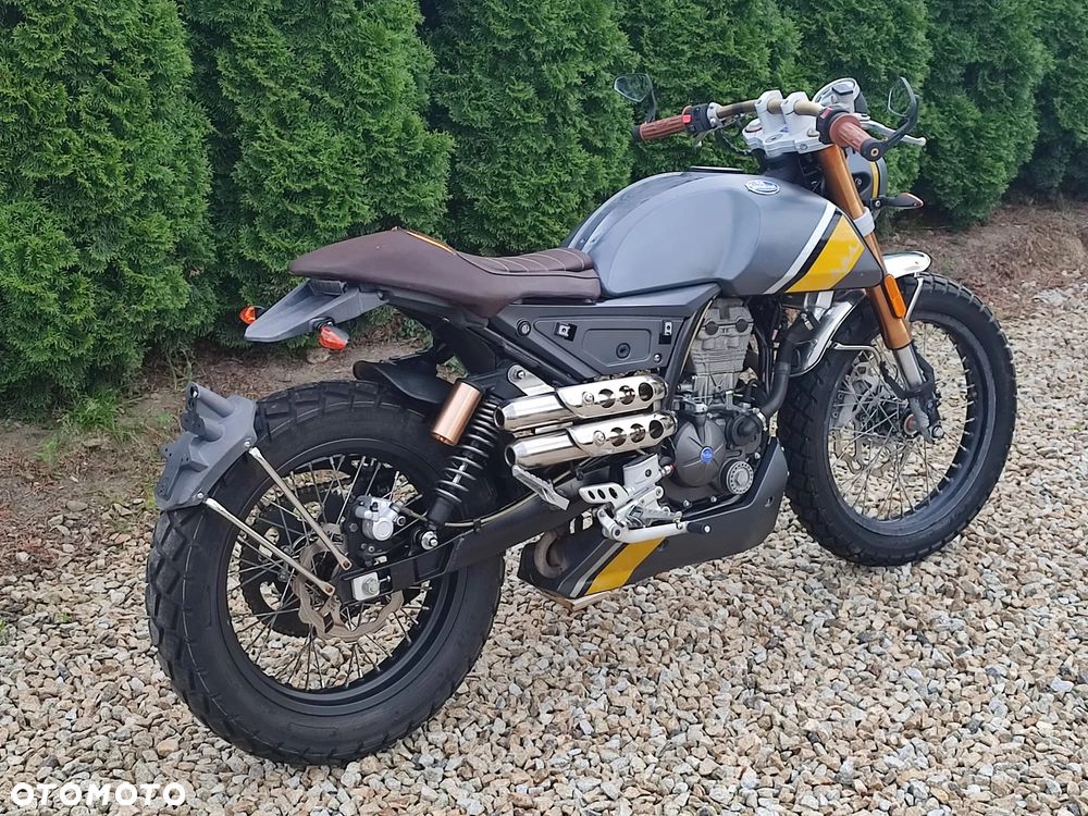 Mondial HPS 125 - 10