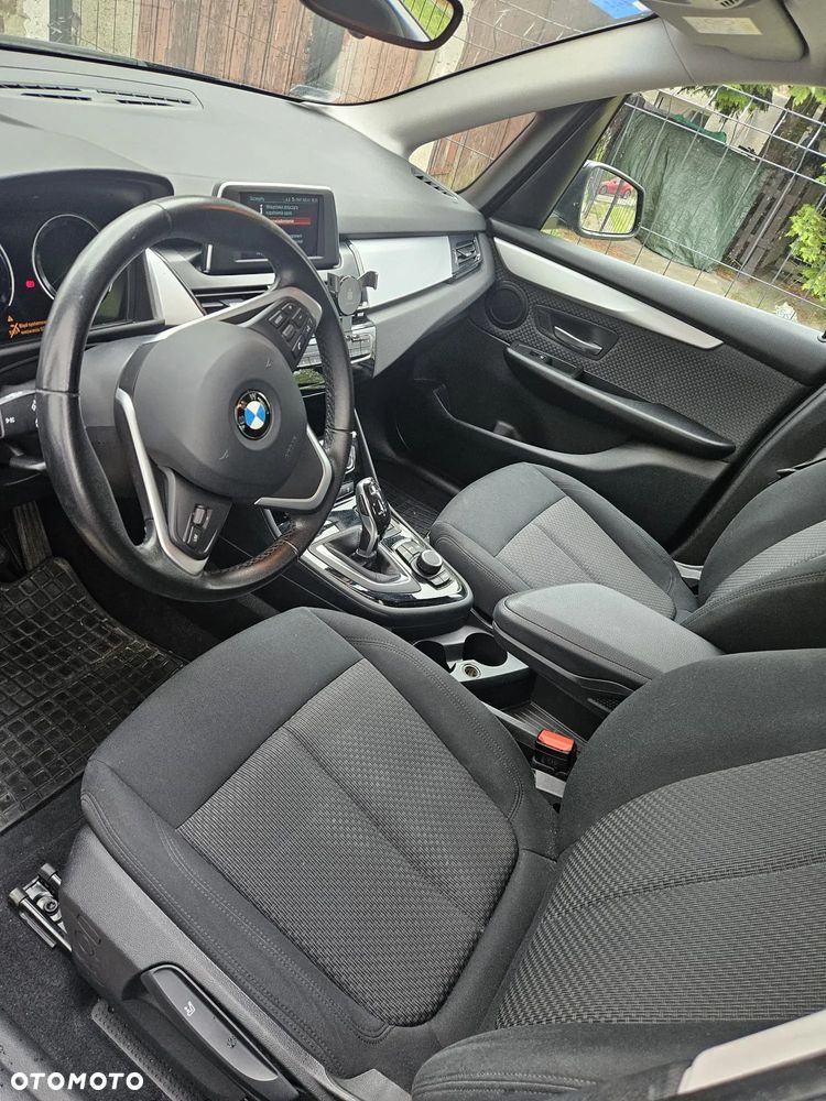 BMW Seria 2 218i - 6