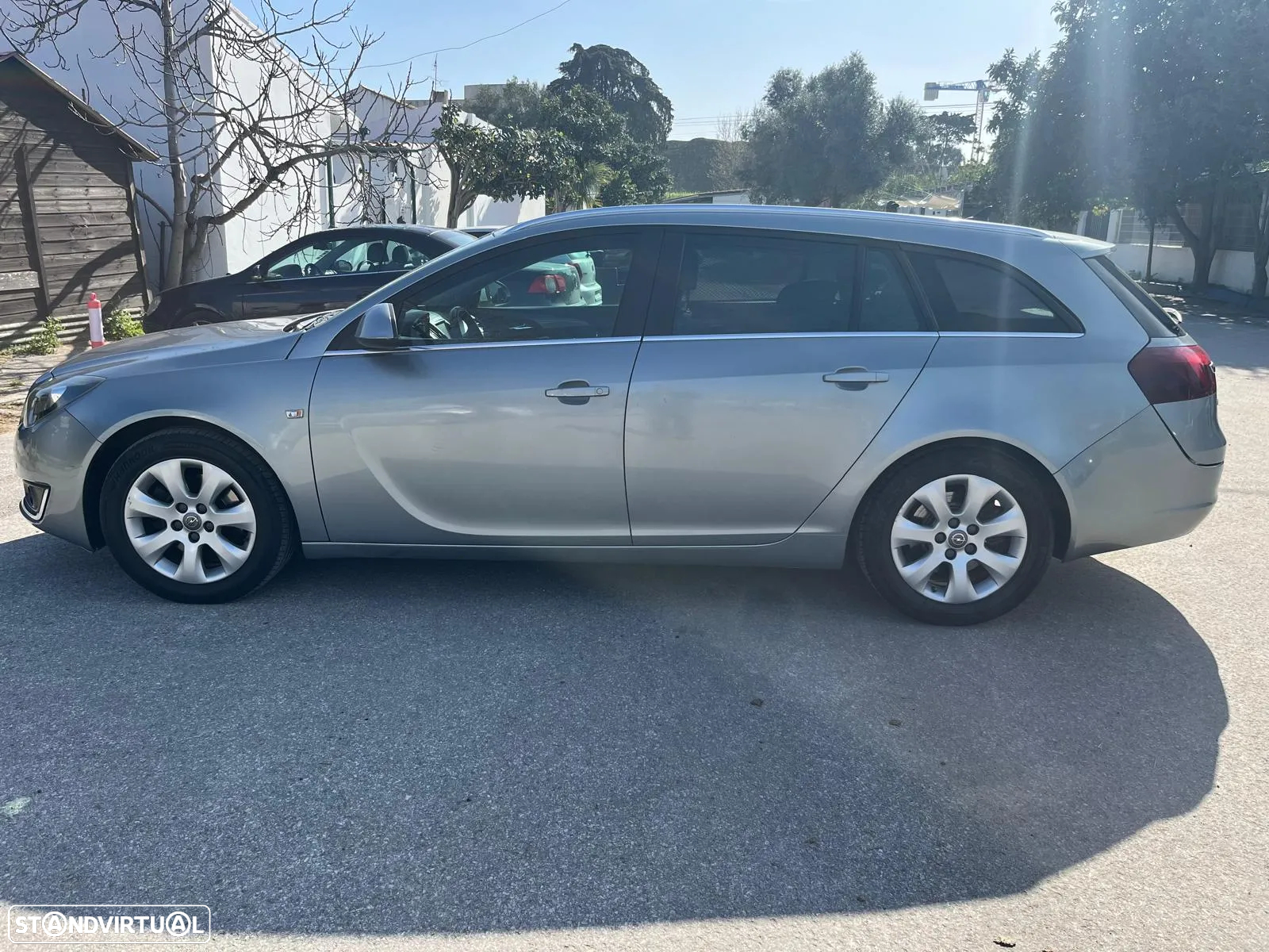 Opel Insignia Sports Tourer - 2