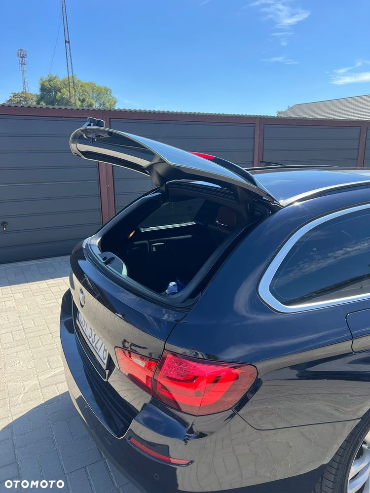 BMW Seria 5 525d - 5