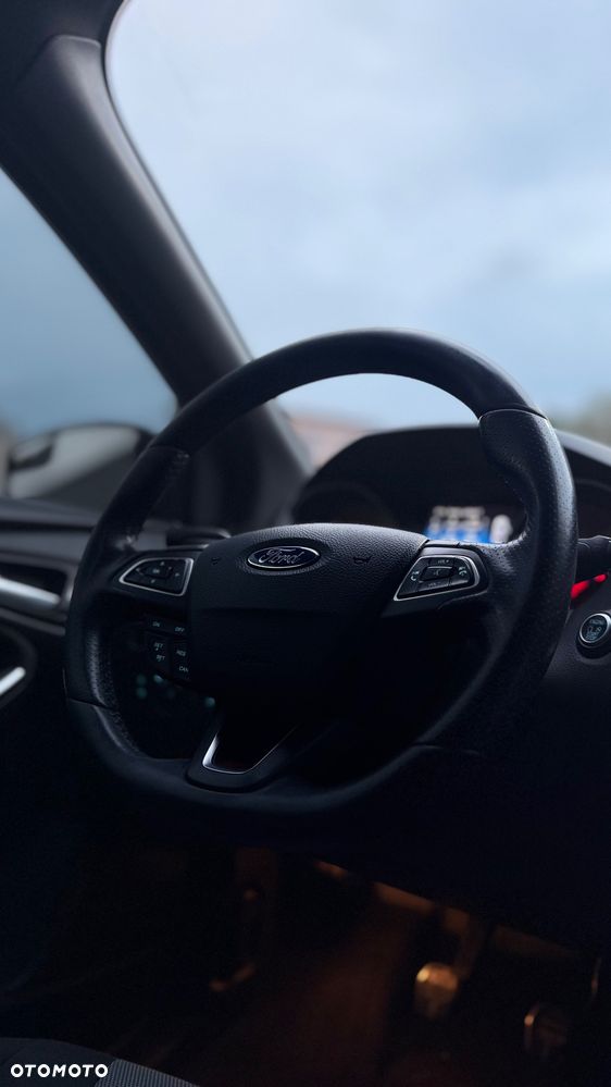 Ford Focus - 16