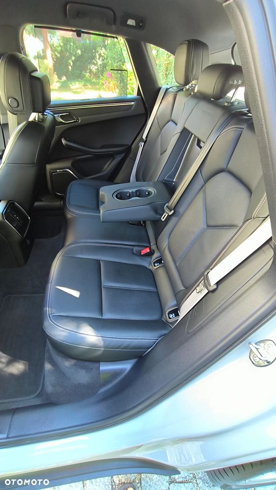 Porsche Macan T - 22