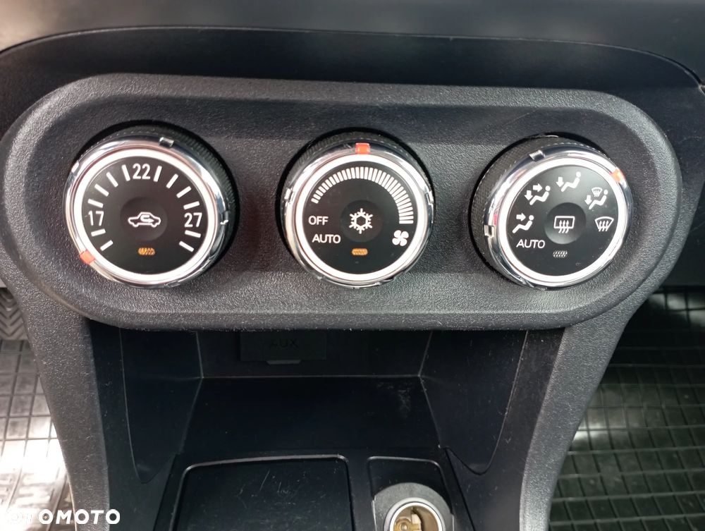 Mitsubishi Lancer 1.8 Invite - 16