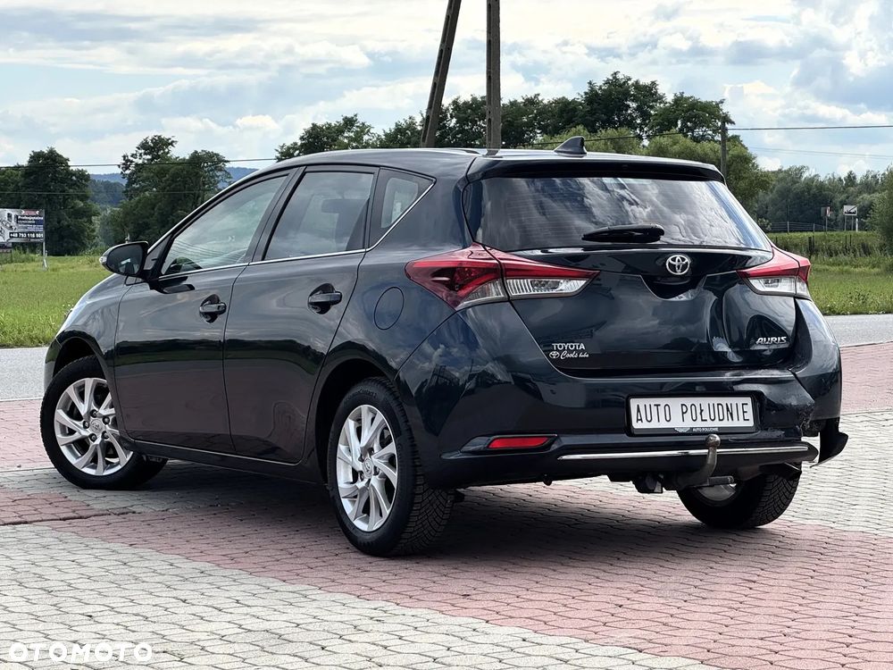 Toyota Auris 1.33 Dual-VVT-i Life - 4